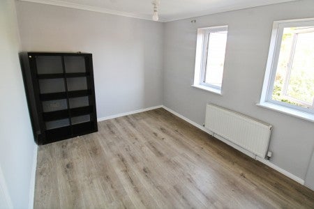House Courtland Grove in Greater London