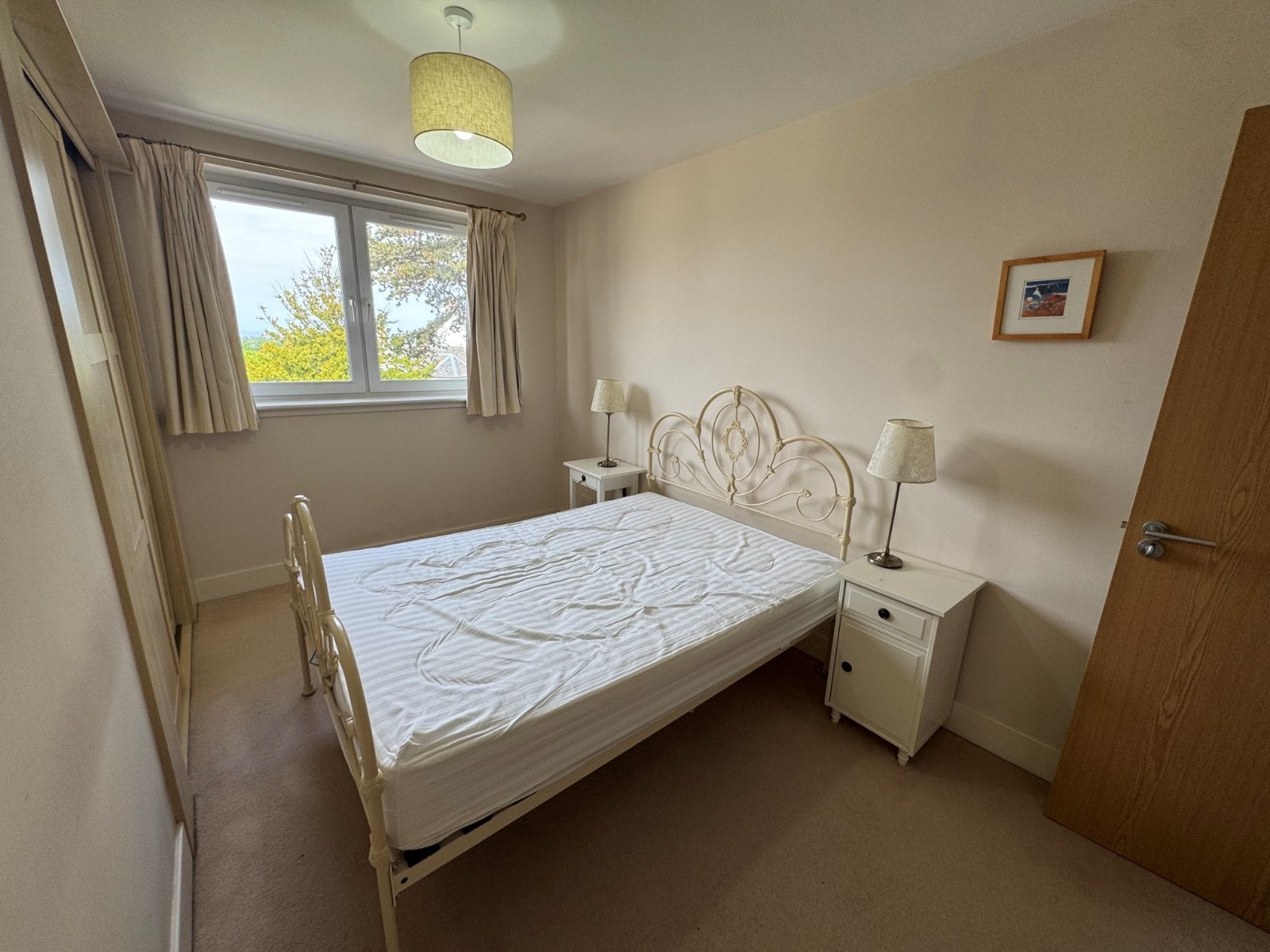 Flat Burnbrae Drive in City of Edinburgh