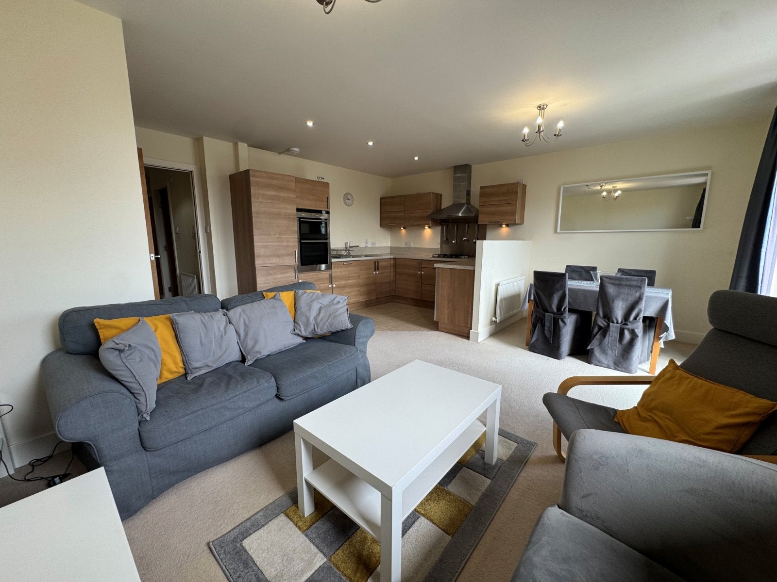 Flat Burnbrae Drive in City of Edinburgh