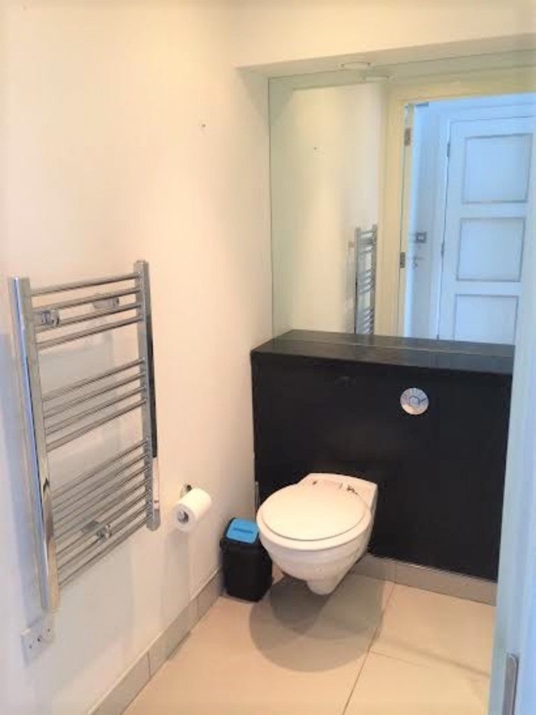 Flat Cradley Road in Dudley