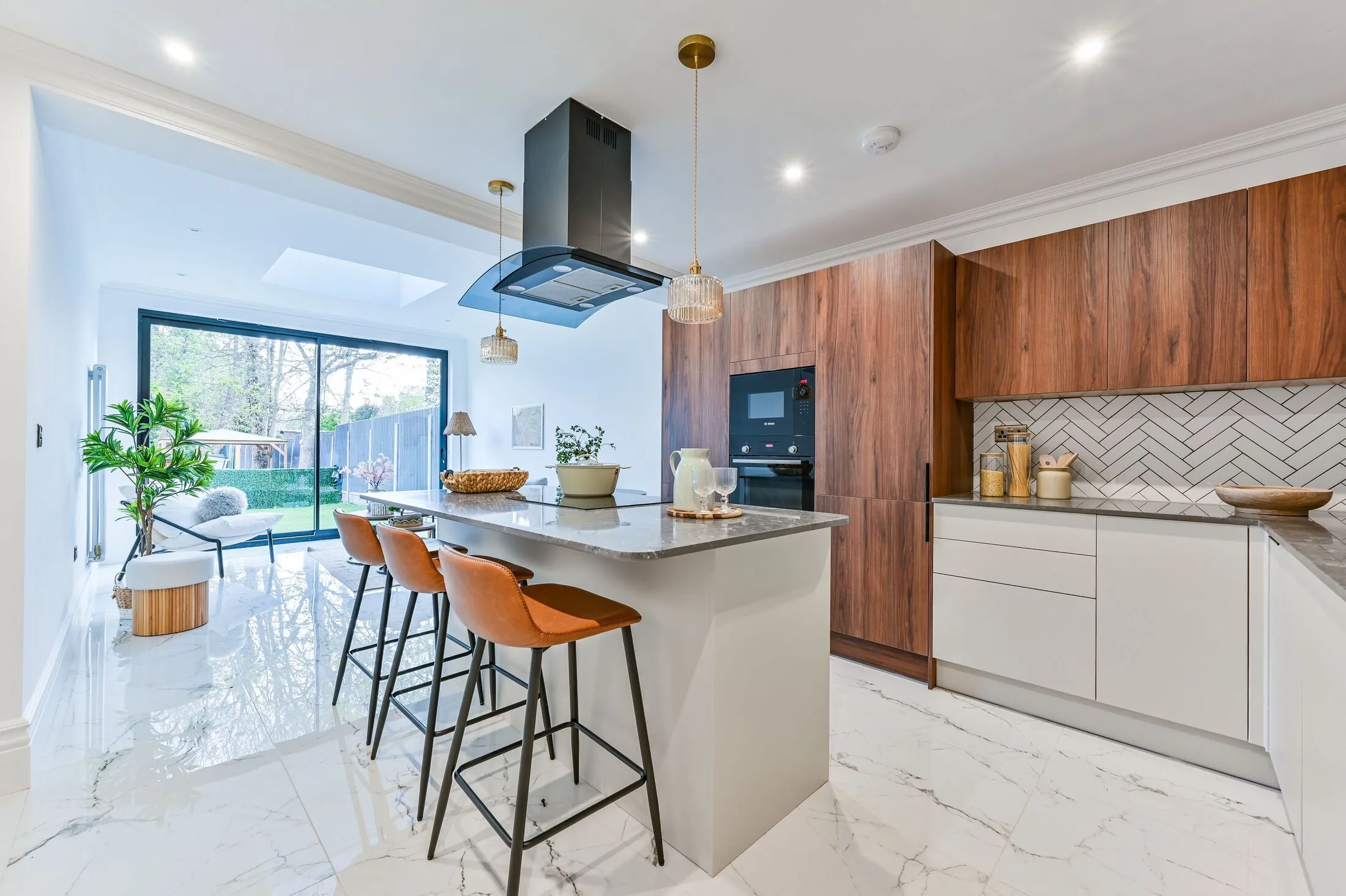Flat Hillmarton Road in Greater London