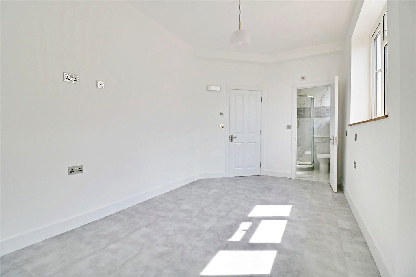 House Hillington Gardens in Greater London
