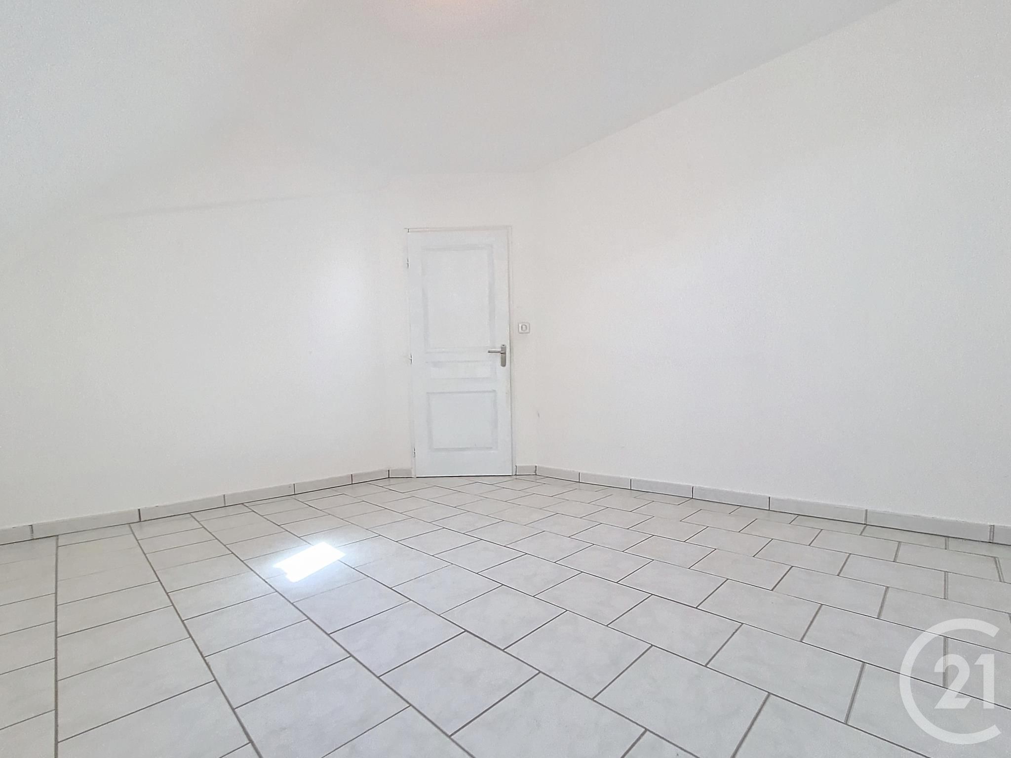 Flat Rue du Moulin in Méziré