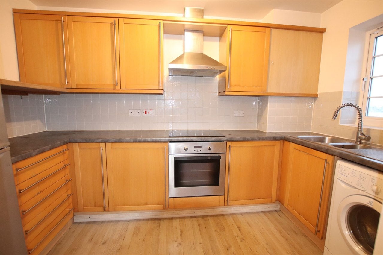 Flat Clifton Marine Parade in Gravesend