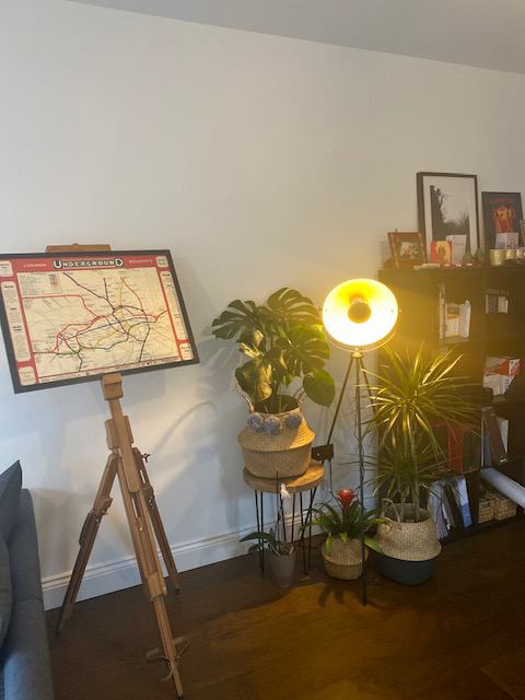 Room Ashurst Road in Greater London