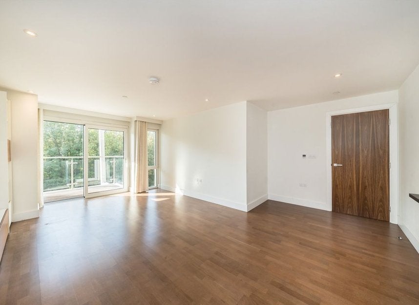 Flat Skerne Road in Greater London