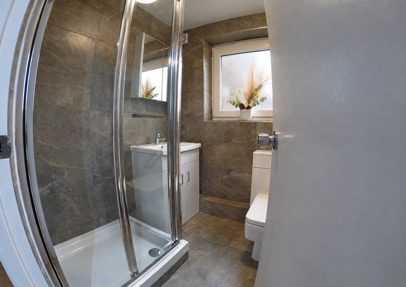 Room Harts Lane in Greater London