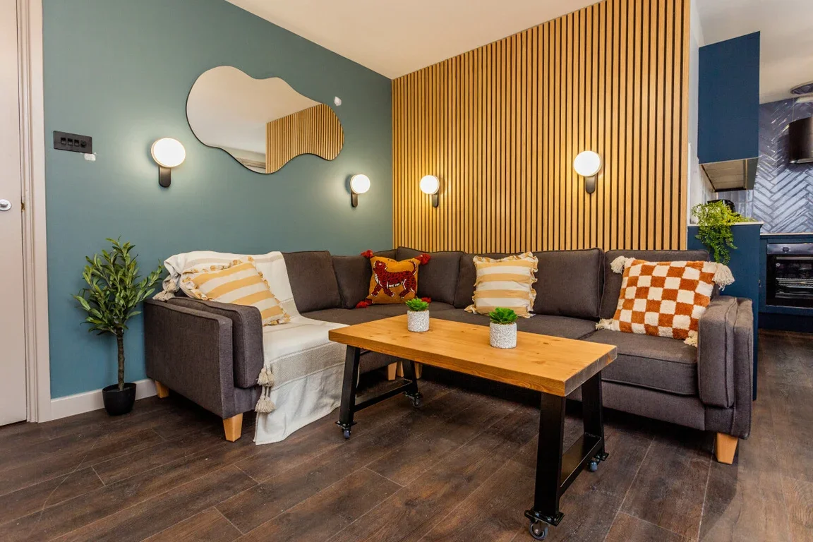 Flat Brass Thill in Durham