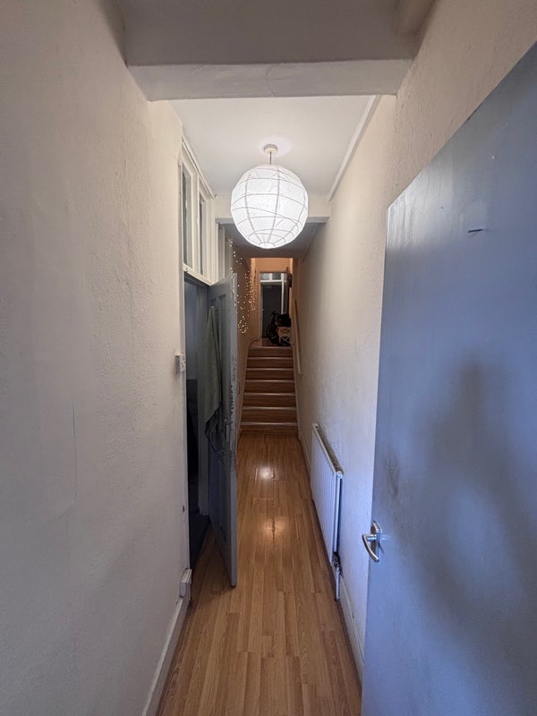 Room Green Lanes in Greater London