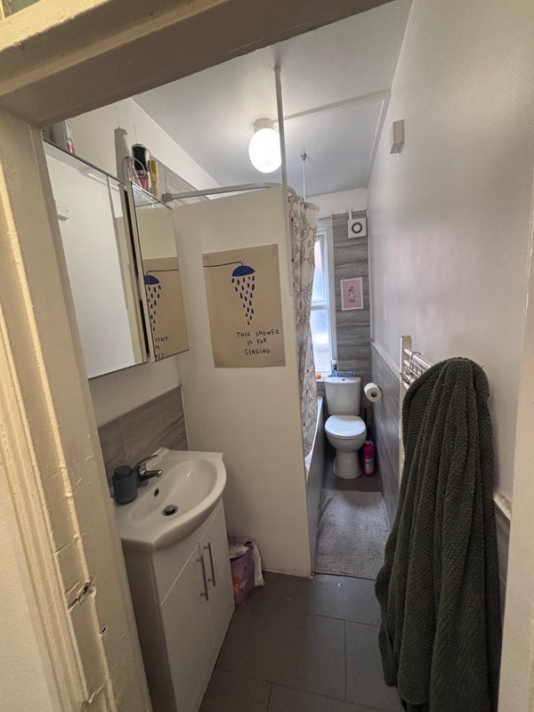 Room Green Lanes in Greater London