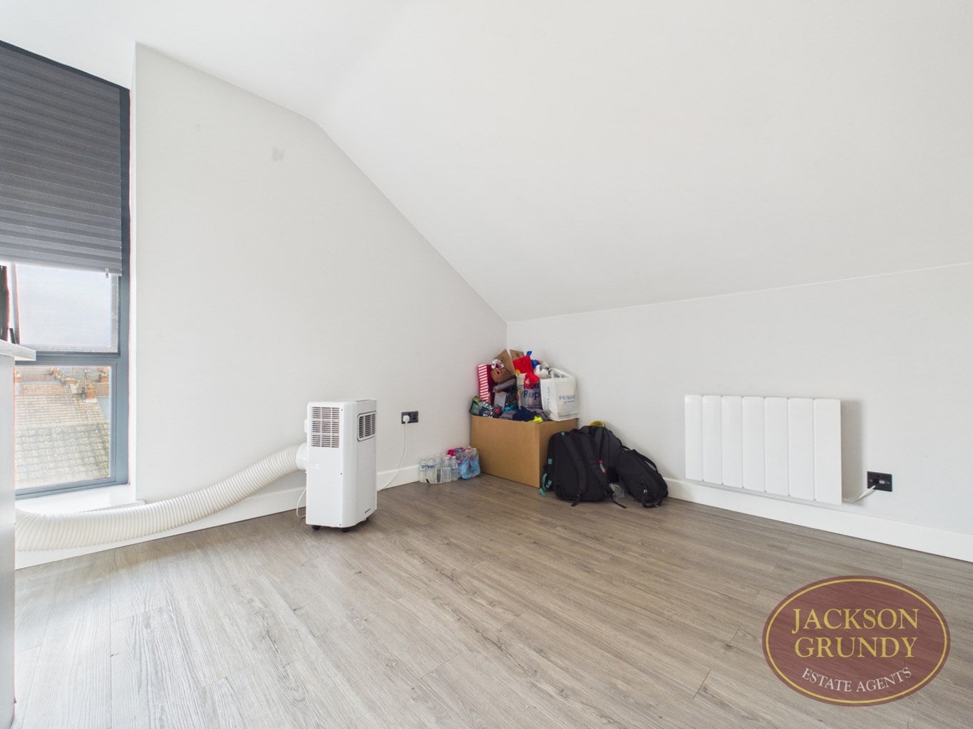 Flat Dunster Street in Northampton