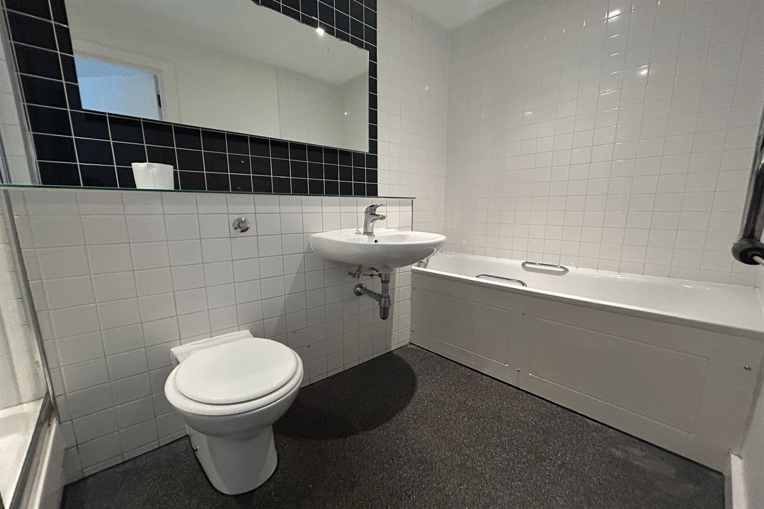 Flat Southchurch Road in Southend-on-Sea