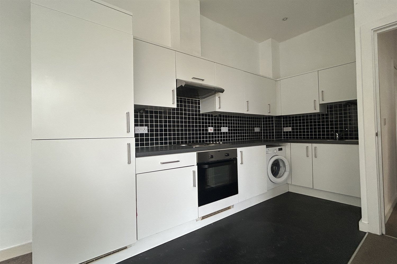 Flat Southchurch Road in Southend-on-Sea