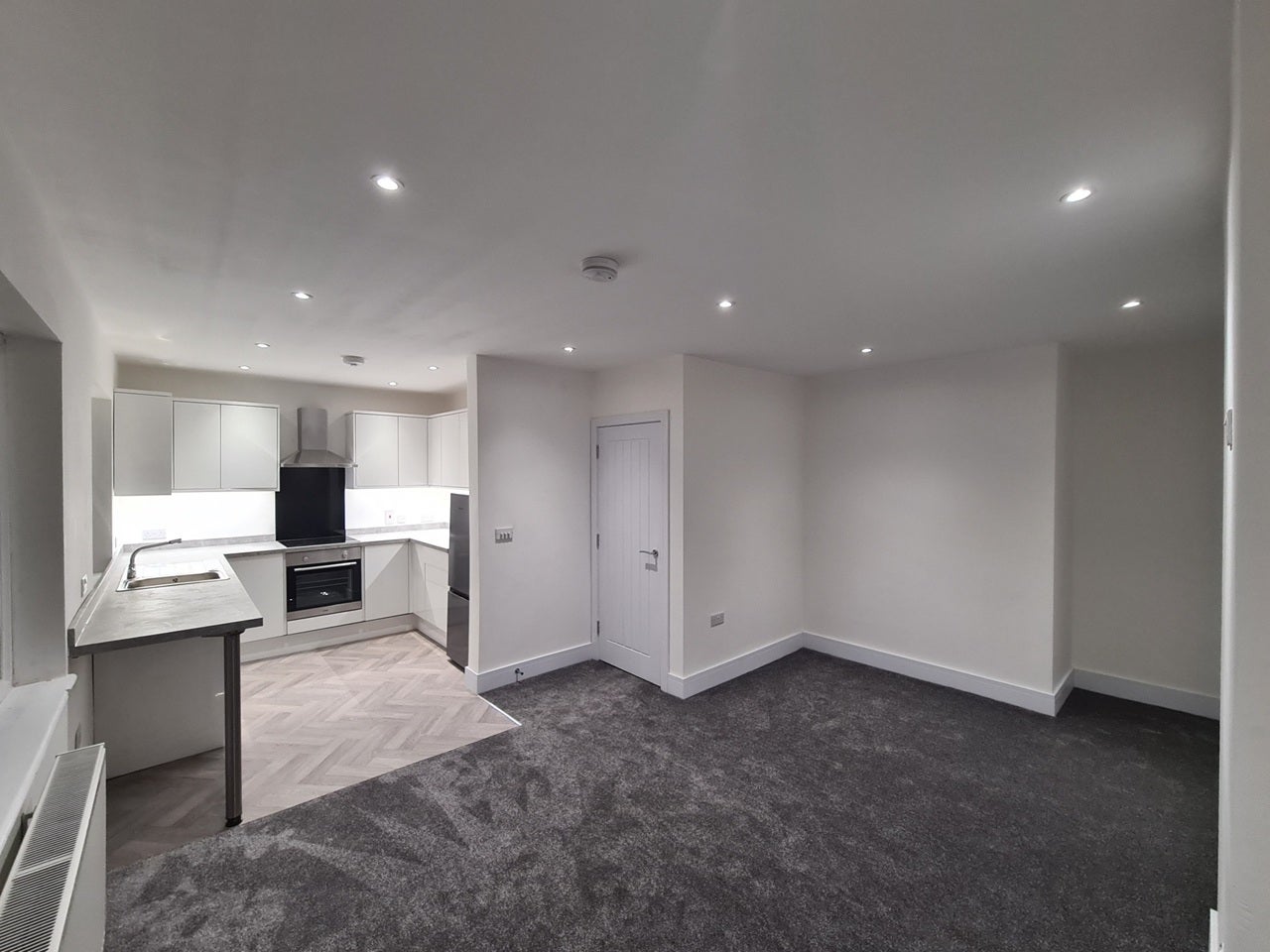 Flat Blendon Road in Greater London