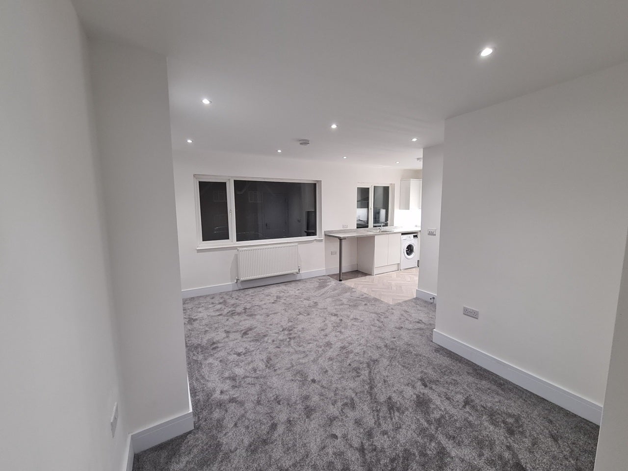 Flat Blendon Road in Greater London