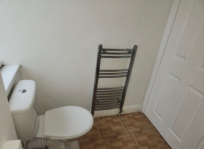 Room Cardiff Road in Nantgarw