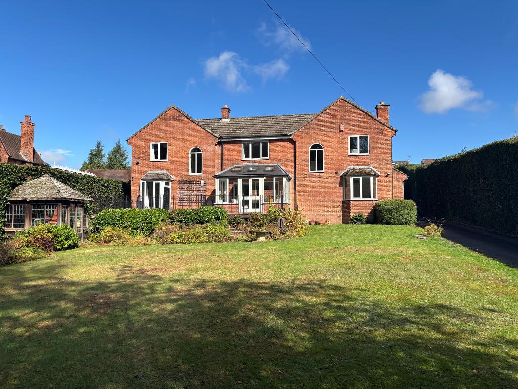 House Green Lane in North East Derbyshire