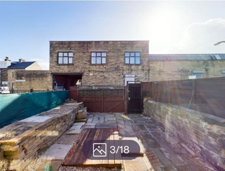 House Ebenezer Place in Bradford