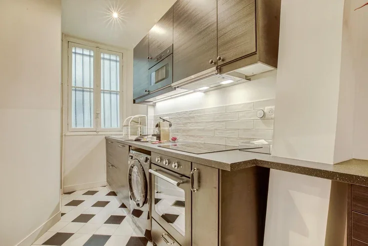 Appartement Rue de Compiègne à Paris