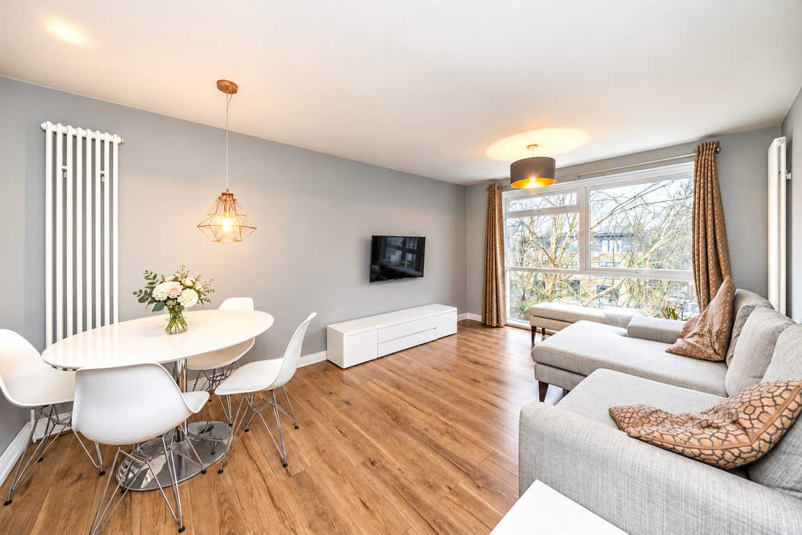 Flat Shortlands Road in Greater London