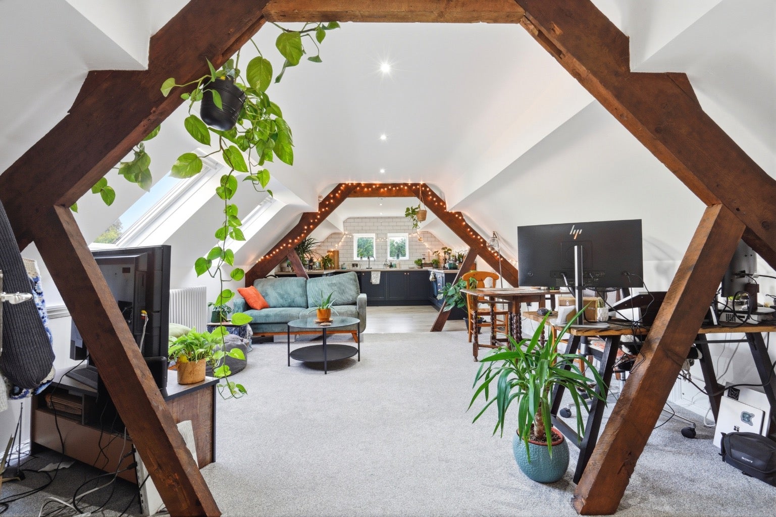 Flat Warwick Hall Gardens in Bromsgrove
