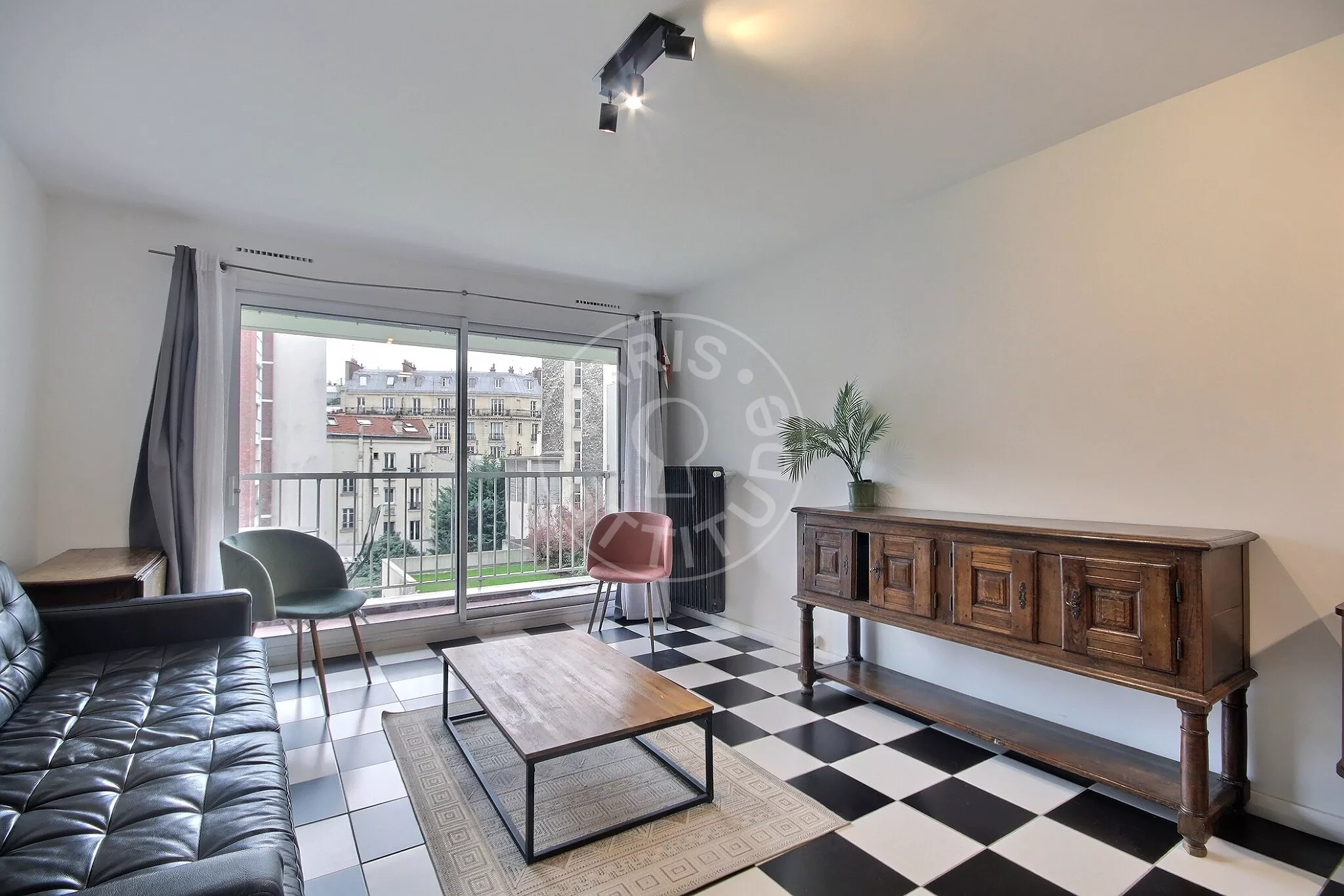 Appartement Rue du Poteau à Paris