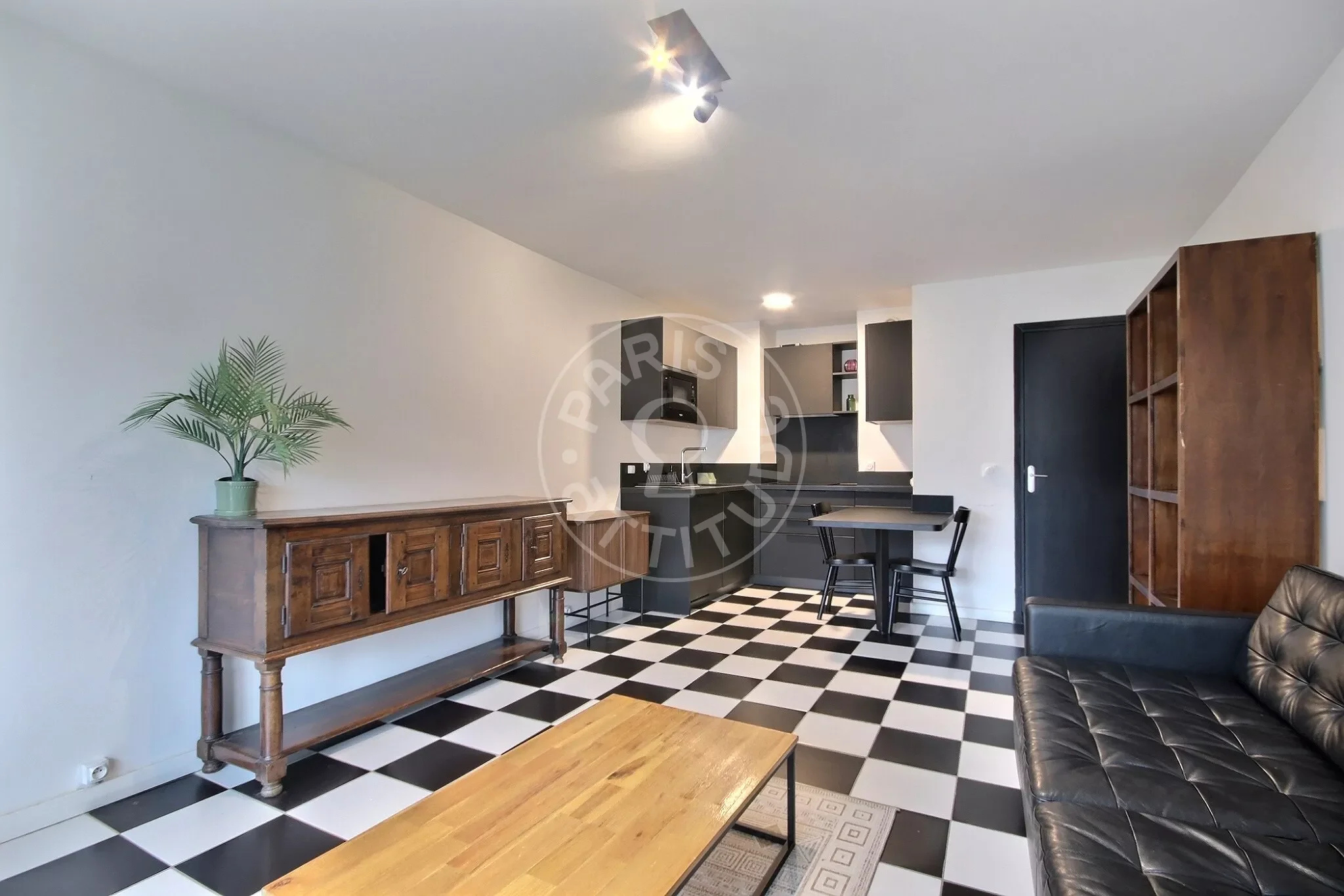 Appartement Rue du Poteau à Paris