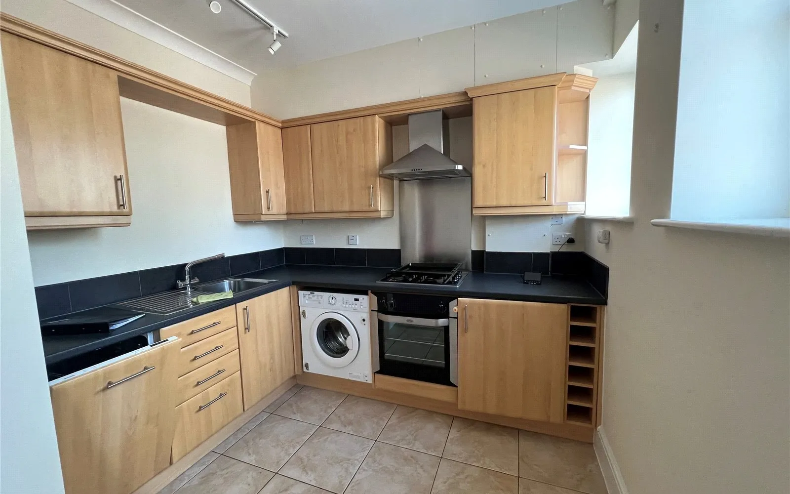 Flat South Road in Elmbridge