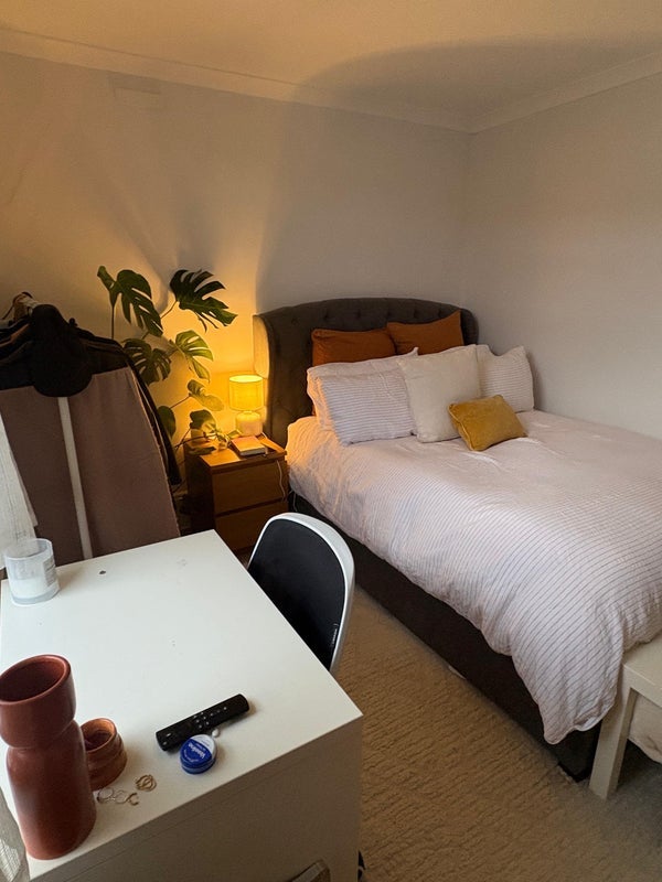 Room St. Thomas's Way in Greater London
