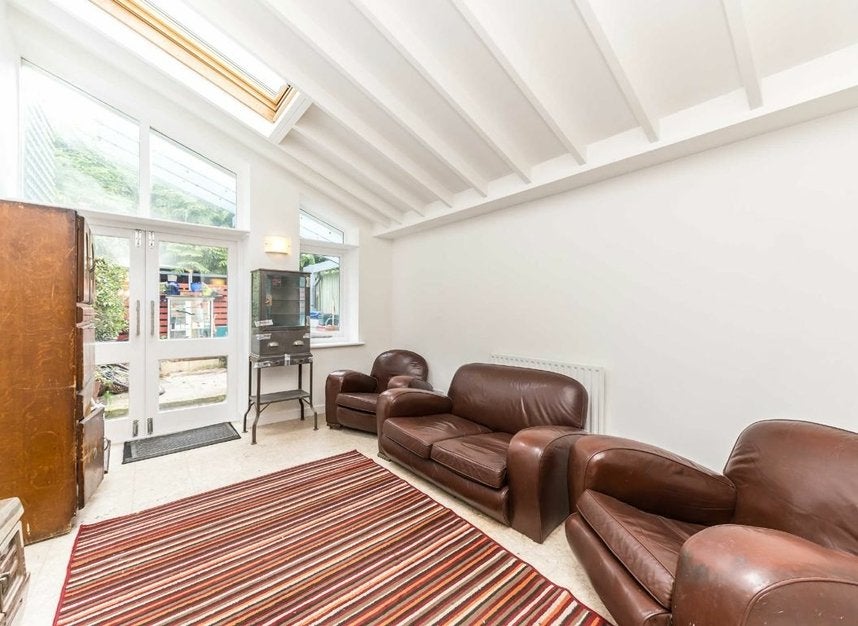 House Sherland Road in Greater London