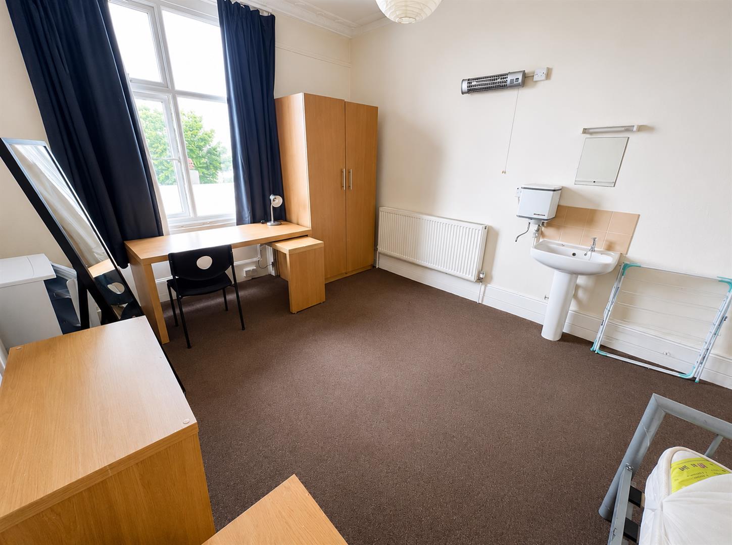Room Powis Grove in Brighton
