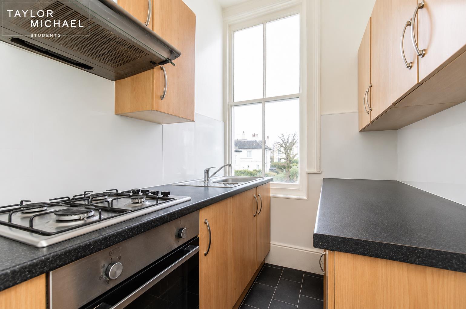 Room Powis Grove in Brighton