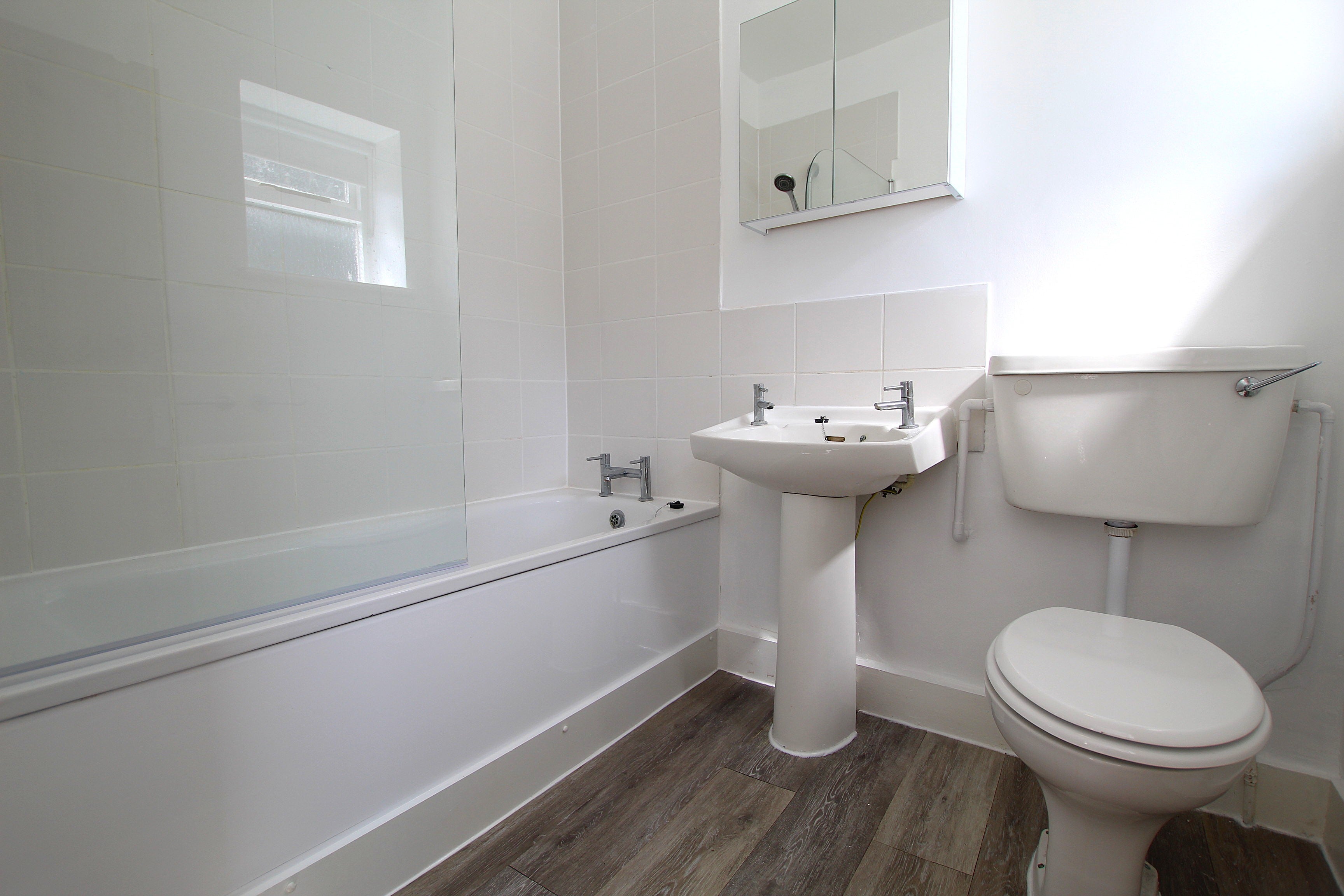 Flat Curwen Road in Greater London