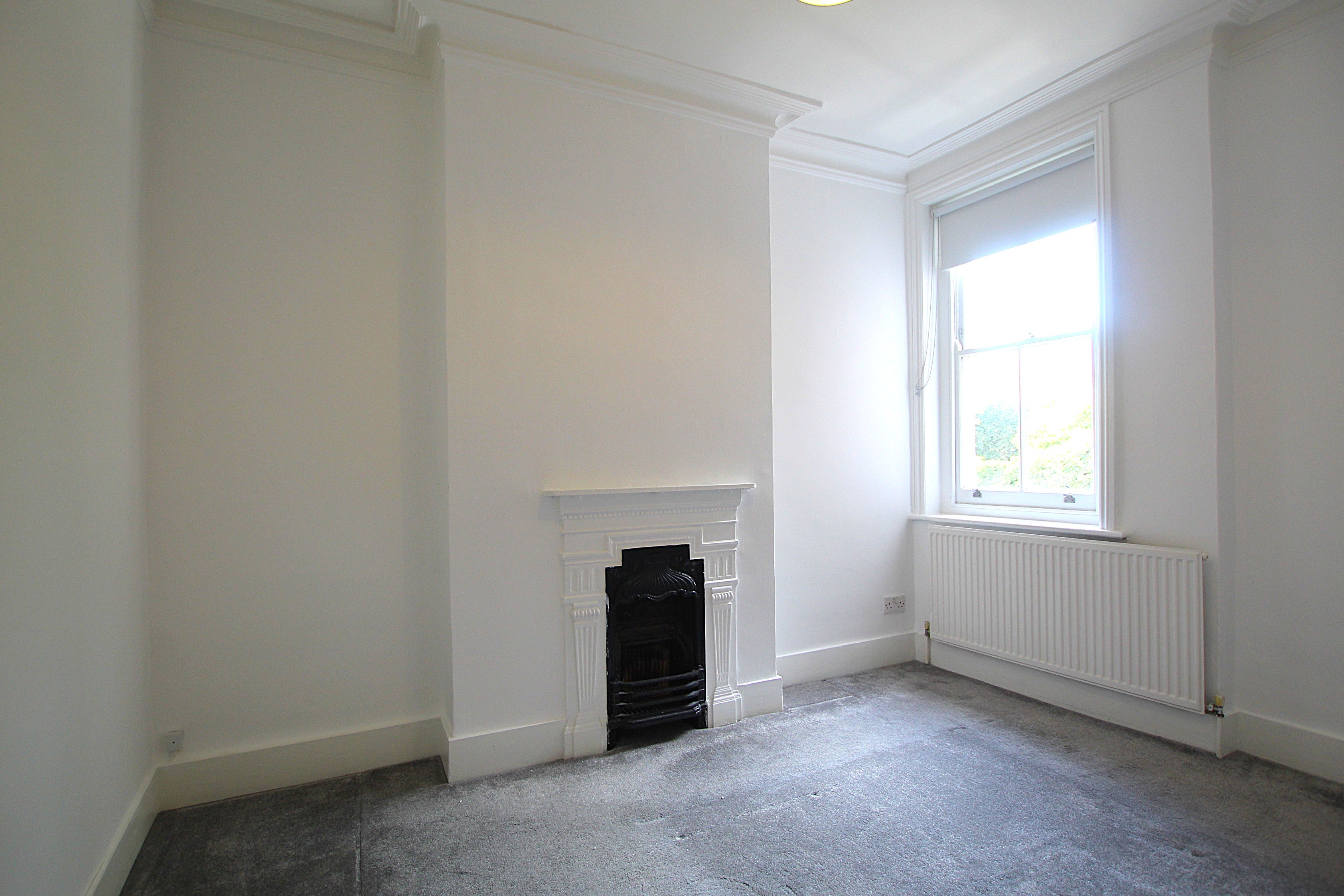 Flat Curwen Road in Greater London