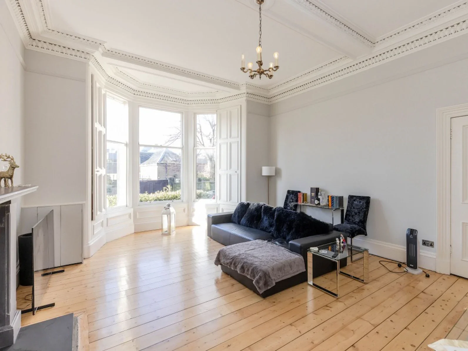 Flat Findhorn Place in City of Edinburgh
