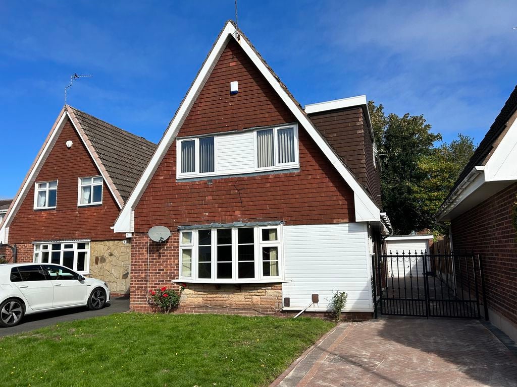 House Dovecote Close in Wolverhampton