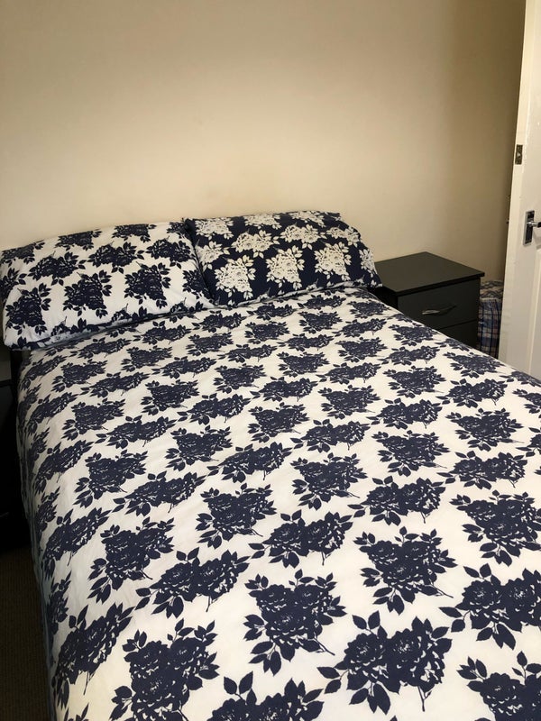 Room Hadrian Gardens in Blaydon on Tyne