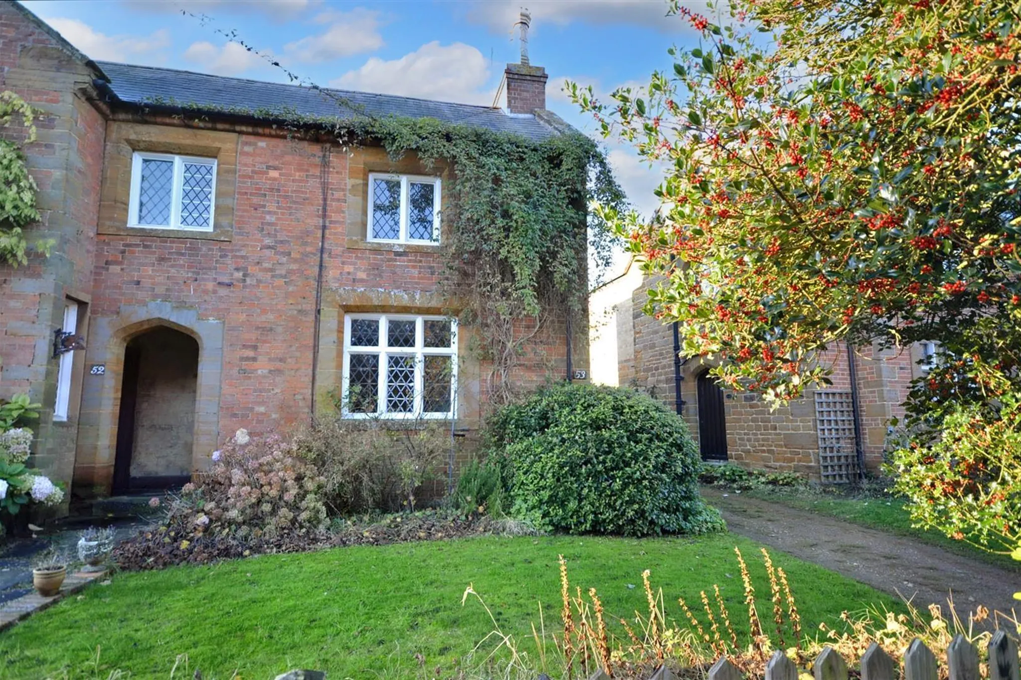 House Main Street in Great Brington
