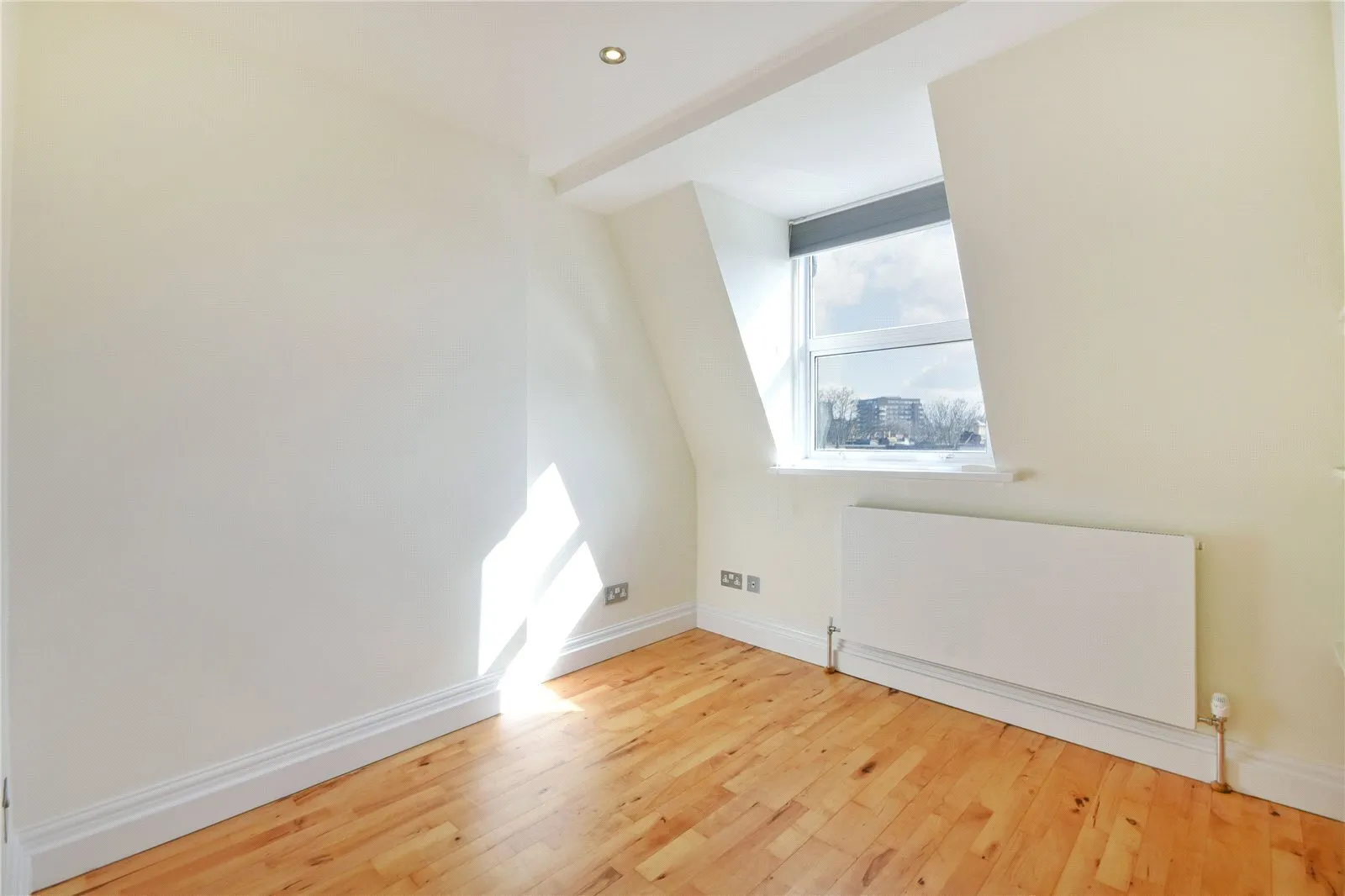 Room Goldhurst Terrace in Greater London