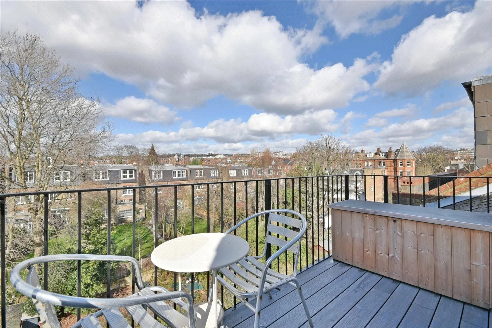 Room Goldhurst Terrace in Greater London