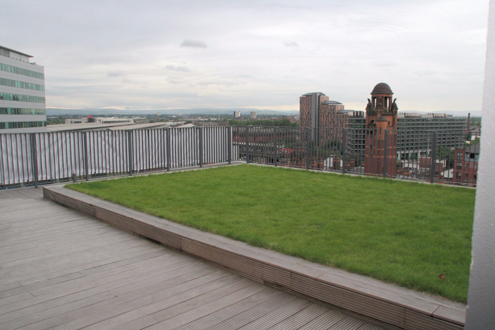 Flat Whitworth Street in Manchester