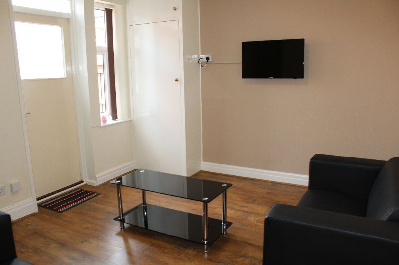 Flat Murdock Avenue in Preston