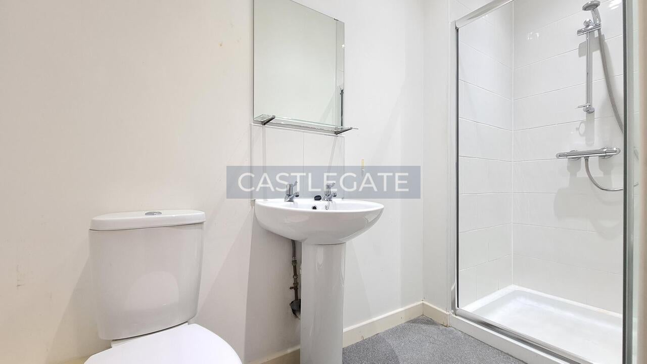 Room Threadneedle Street in Kirklees