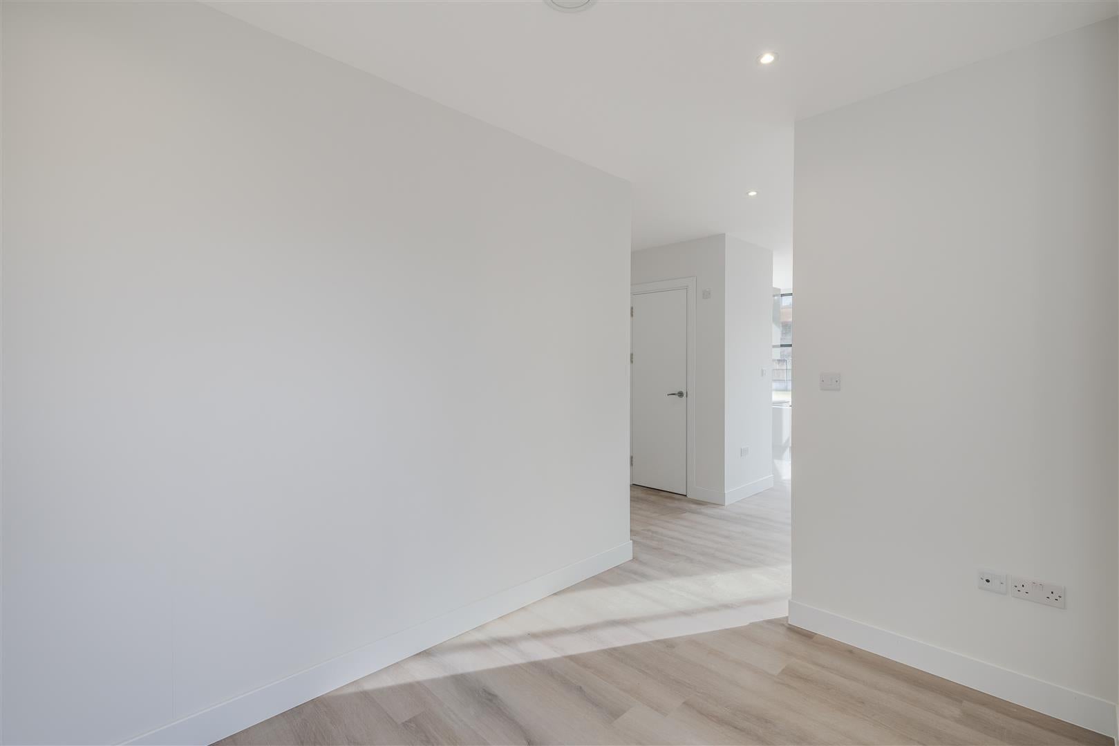 Flat Cowley Business Park in Greater London