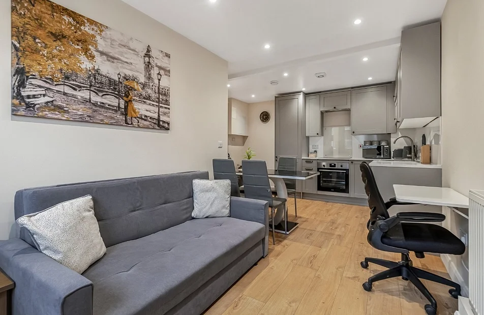 Flat Seward Street in Greater London