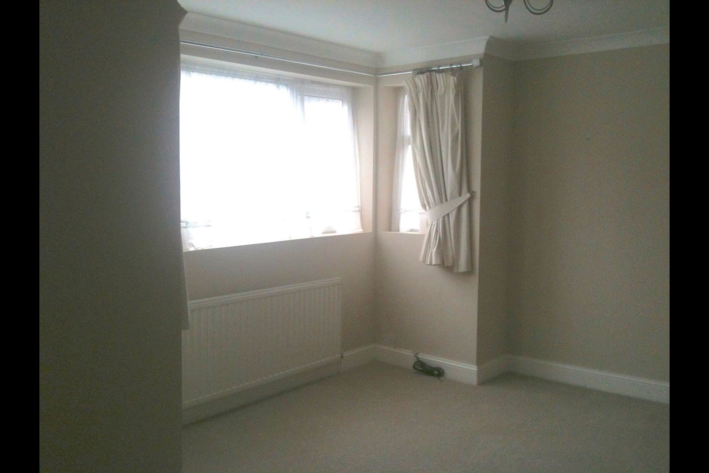 Flat Burchell Road in Greater London