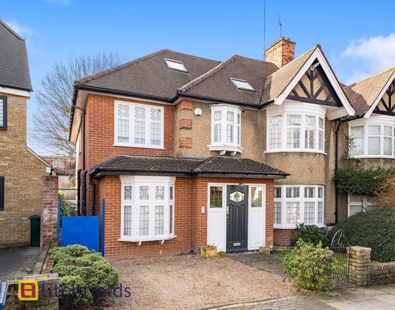 House Cyprus Avenue in Greater London