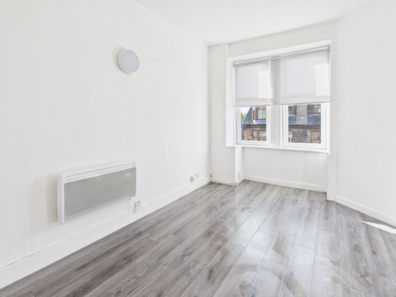 Flat Broomlands Street in Paisley