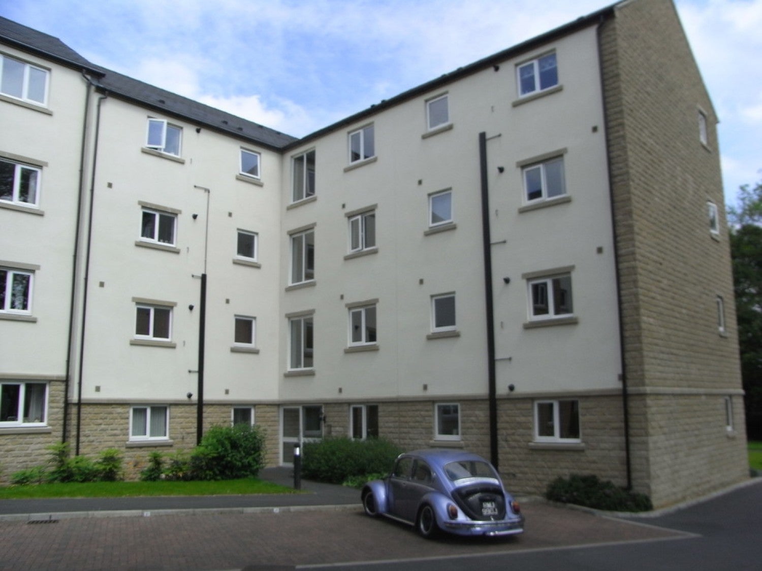 Flat Lodge Road in Bradford