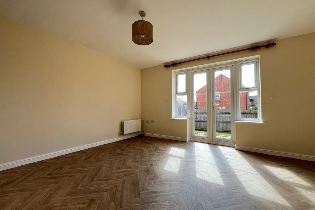 House Drovers Close in East Staffordshire